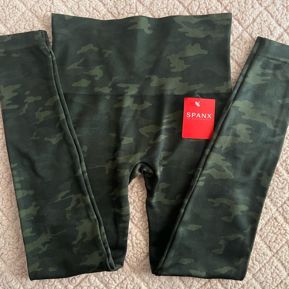 SPANX Seamless Camp Leggings XS